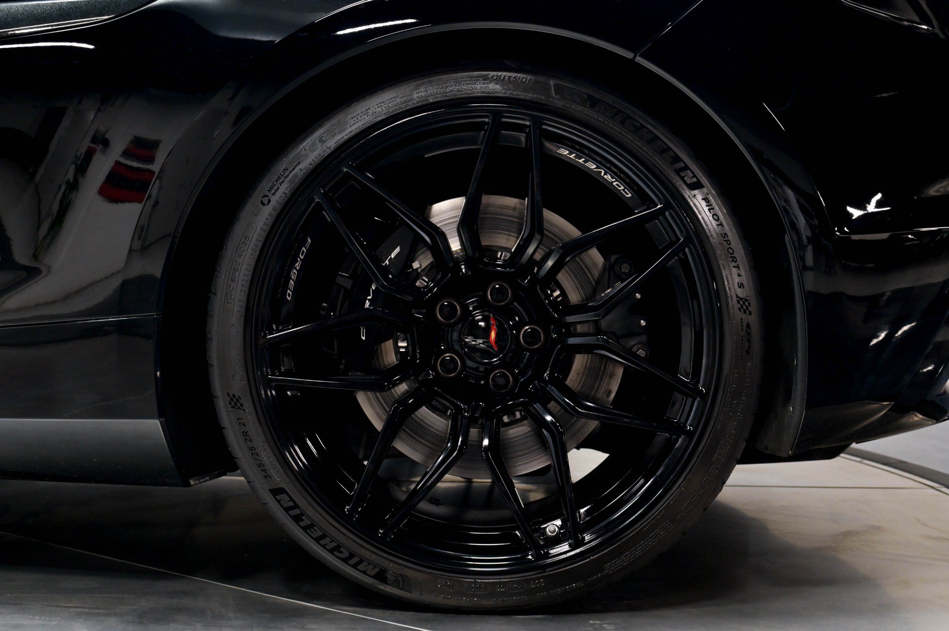 Used 2025 Chevrolet Corvette Z06 RWD image 60