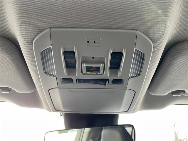 Used 2023 Toyota Highlander XLE image 29