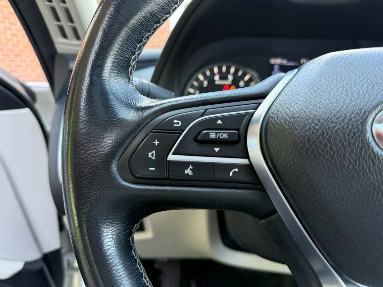 Used 2021 INFINITI Q50 Luxe w/ Cargo Package image 10