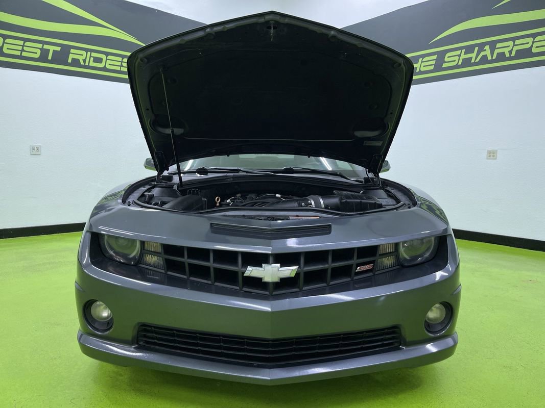 Used 2010 Chevrolet Camaro SS w/ RS Package image 4