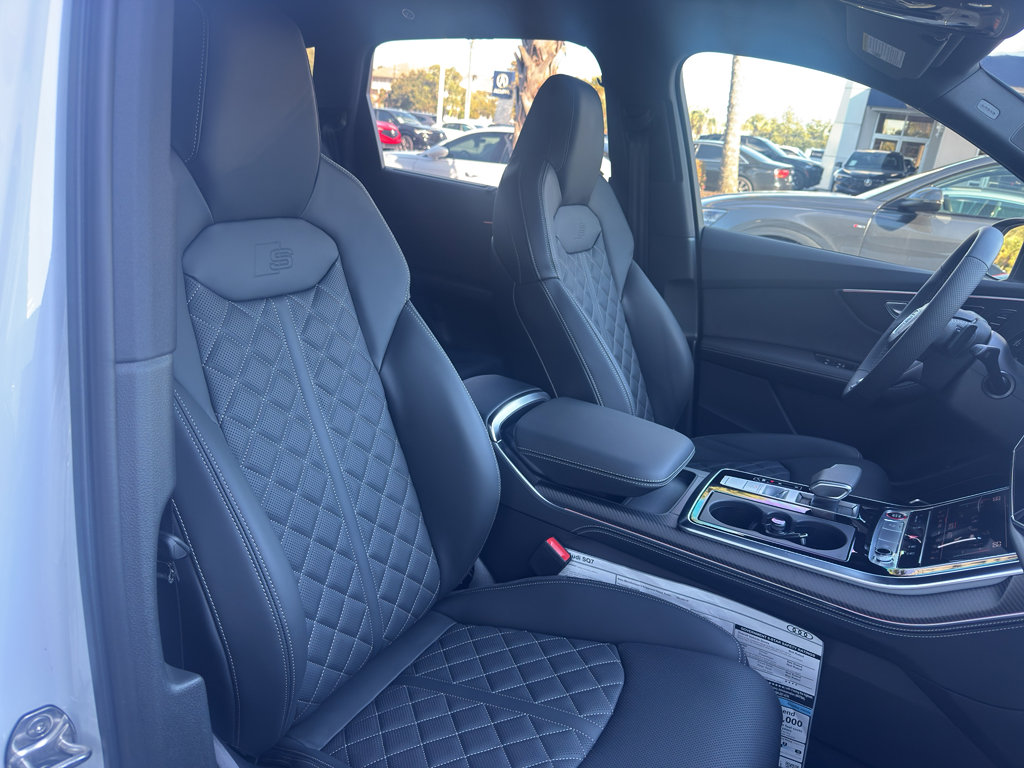 New 2026 Audi SQ7 Premium Plus image 14