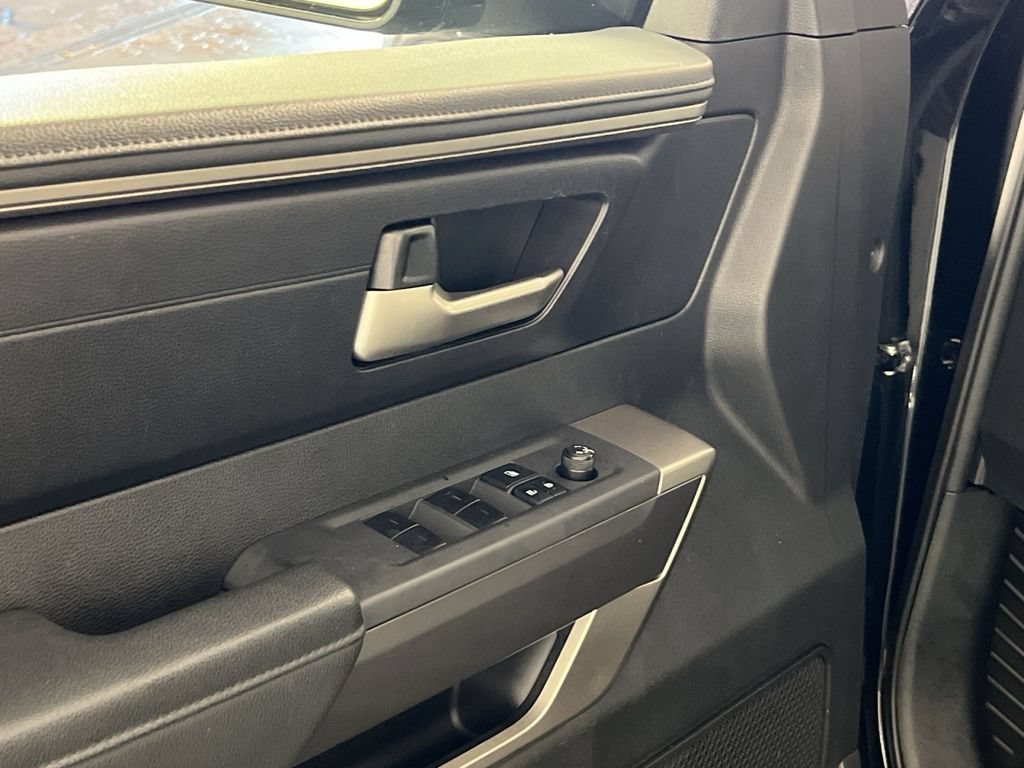 Used 2022 Toyota Tundra SR5 AWD/4WD image 16
