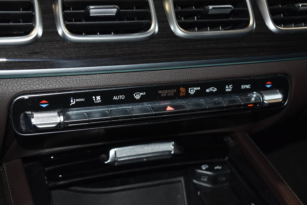 Used 2022 Mercedes-Benz GLS 450 4MATIC image 16