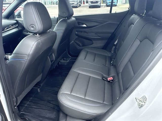 Used 2025 Buick Envista Sport Touring w/ Convenience I Package FWD image 23