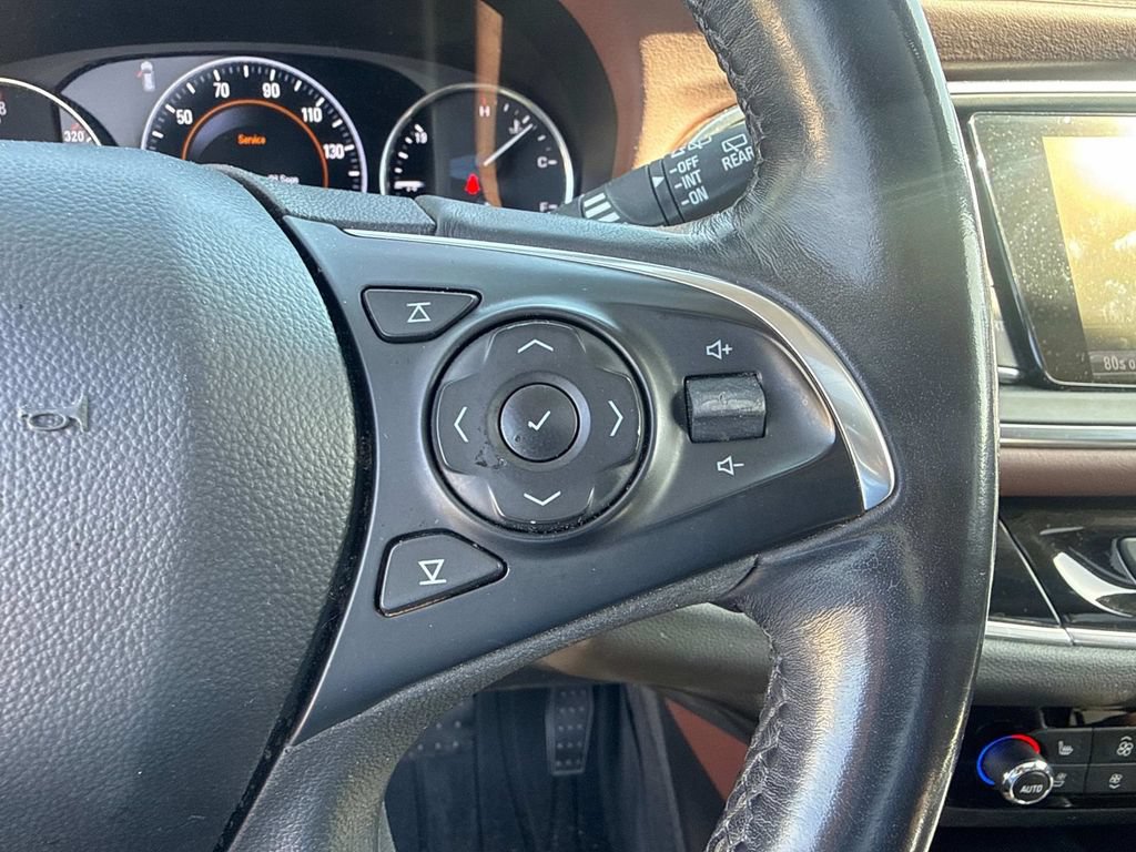 Used 2018 Buick Enclave Avenir w/ Avenir Technology Package FWD image 27