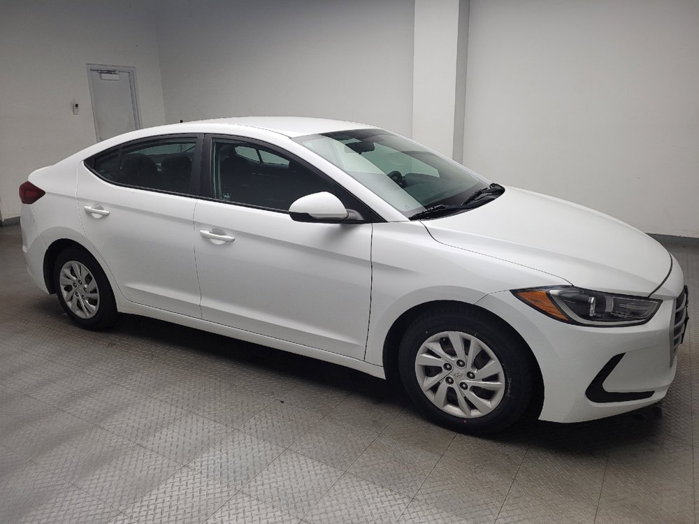 Used 2018 Hyundai Elantra SE FWD image 11