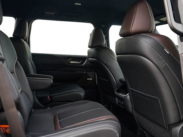 New 2026 Nissan Armada SL w/ Captain's Chari Seat Package image 22