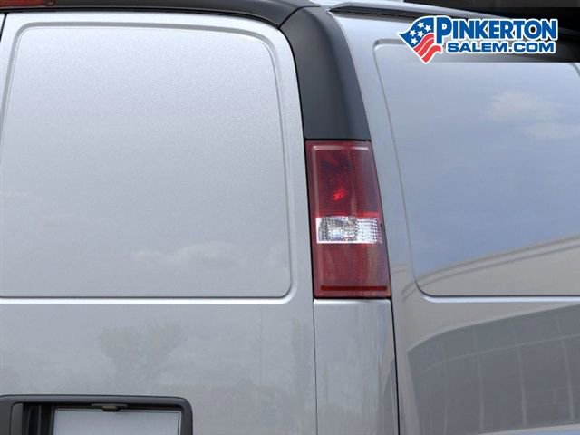New 2026 Chevrolet Express 2500 image 11