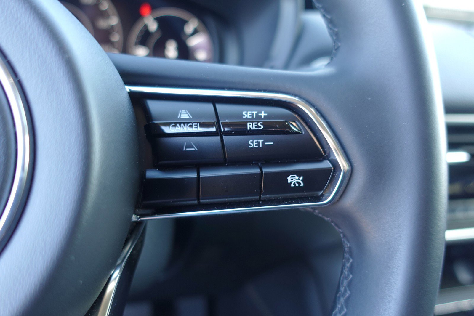 Certified 2024 MAZDA CX-90 Plug-In Hybrid w/ Premium Pkg image 16