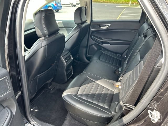 Used 2023 Ford Edge SEL AWD/4WD image 11