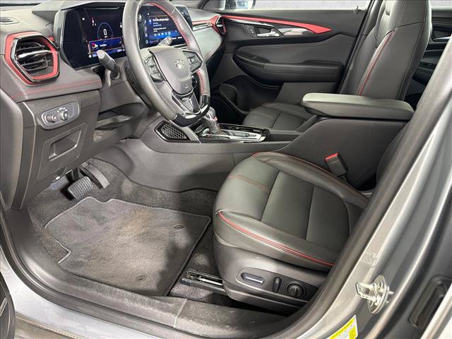 Used 2024 Chevrolet TrailBlazer RS w/ Convenience Package FWD image 10