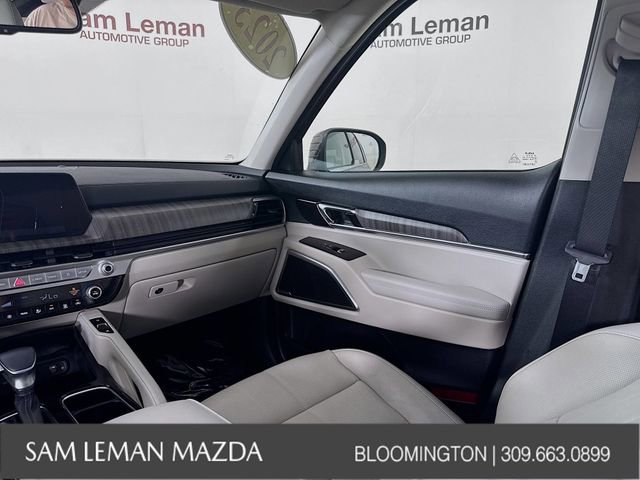 Used 2023 Kia Telluride EX w/ EX Captain's Chair Package image 24