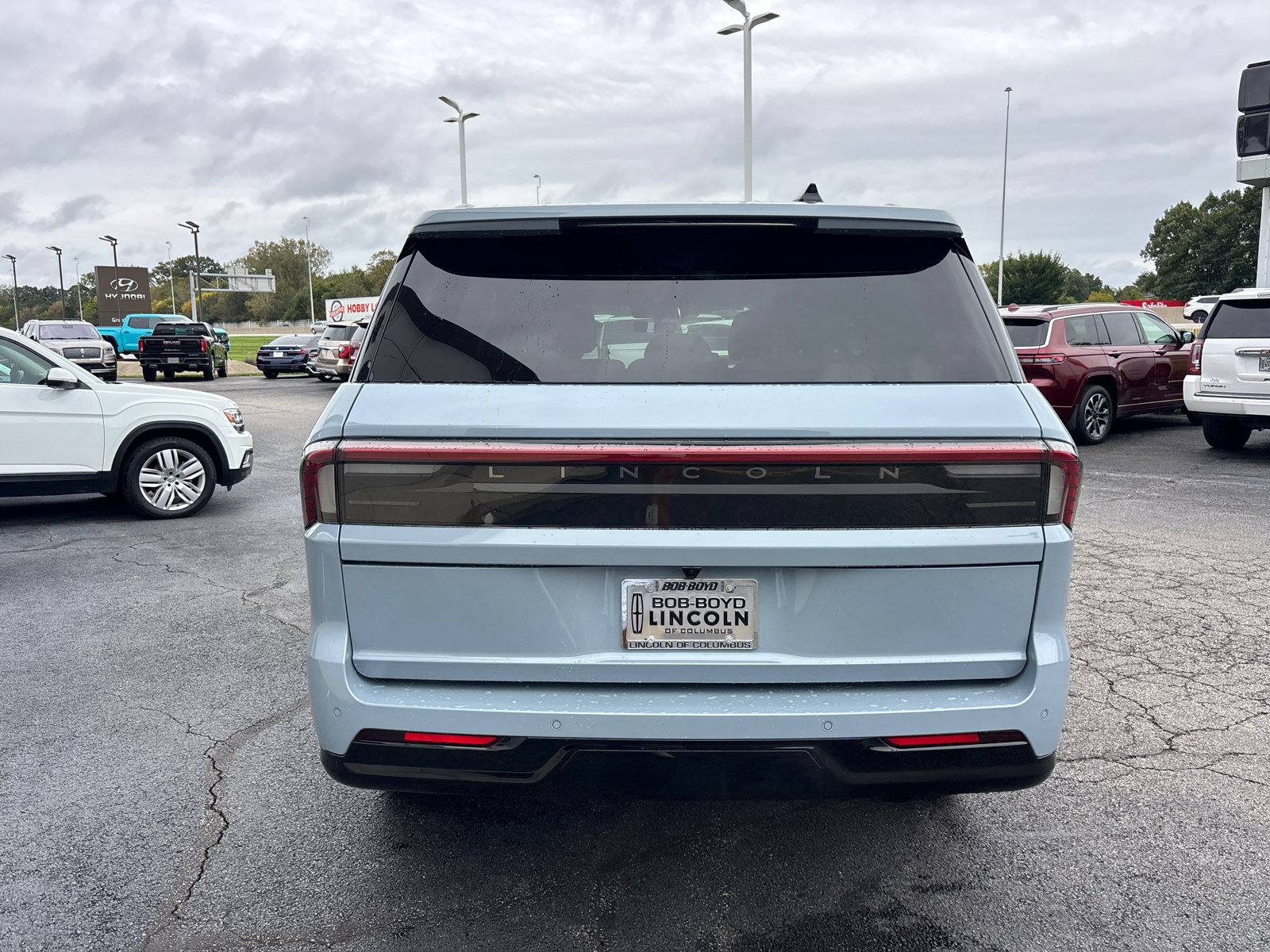 New 2026 Lincoln Navigator Reserve w/ Jet Appearance Package AWD/4WD image 6