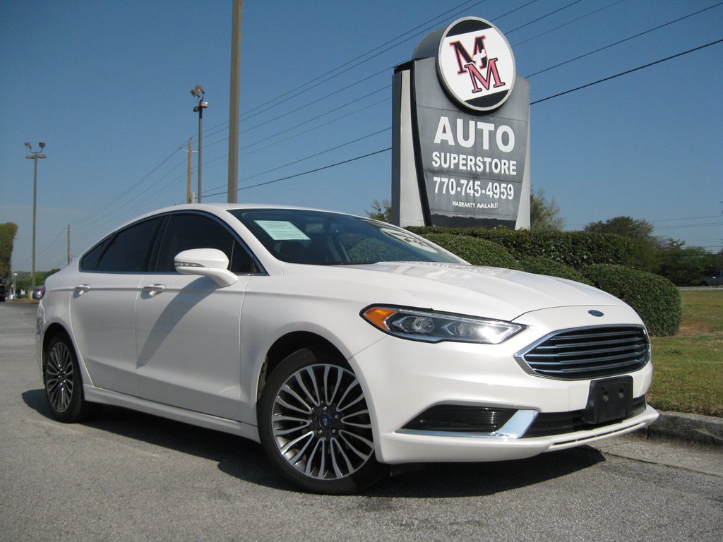 Used 2018 Ford Fusion SE w/ Fusion SE Technology Package FWD image 1