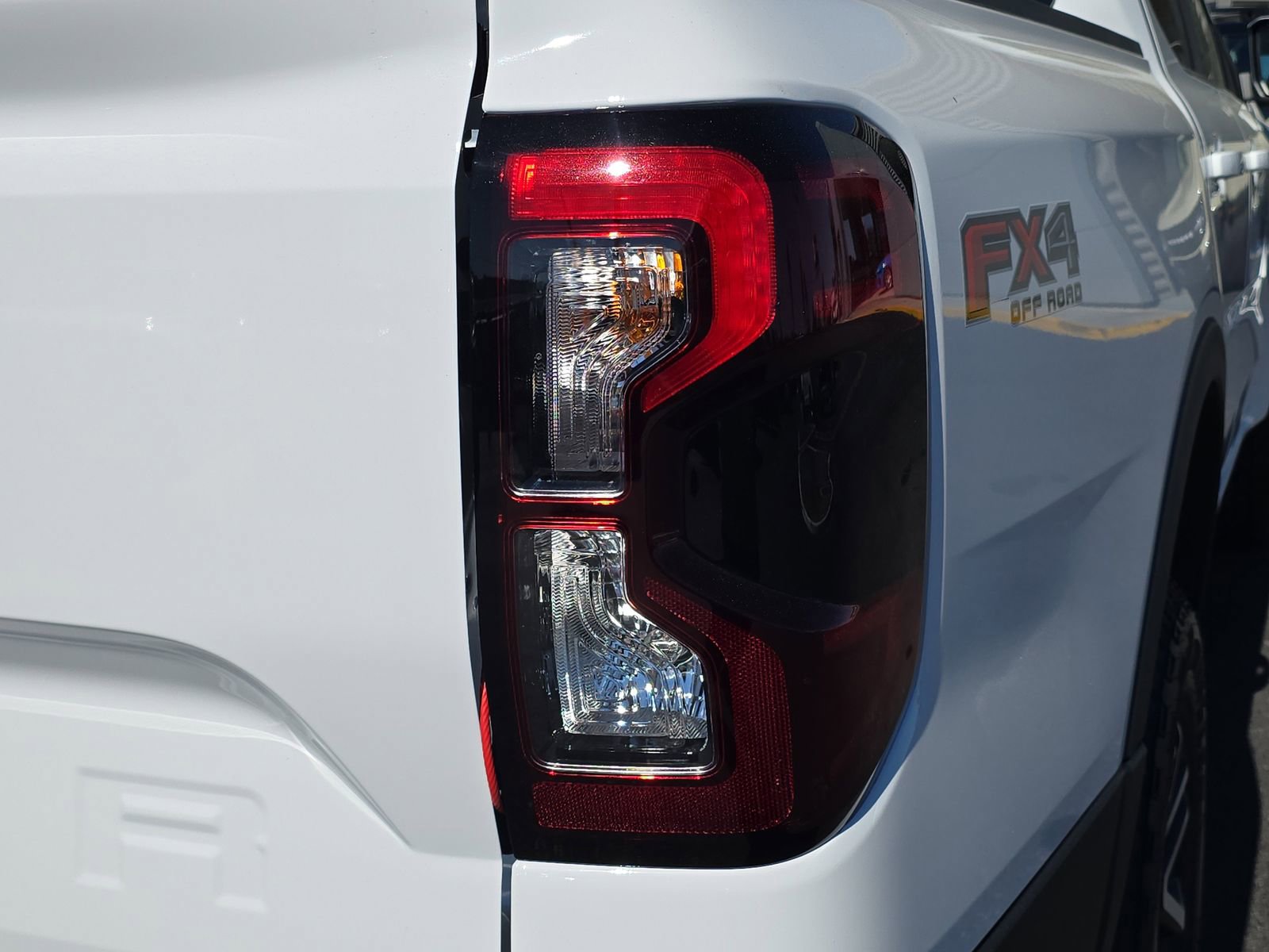 New 2025 Ford Ranger Lariat w/ FX4 Off-Road Package AWD/4WD image 6