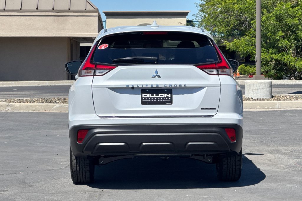 New 2026 Mitsubishi Eclipse Cross LE AWD/4WD image 8