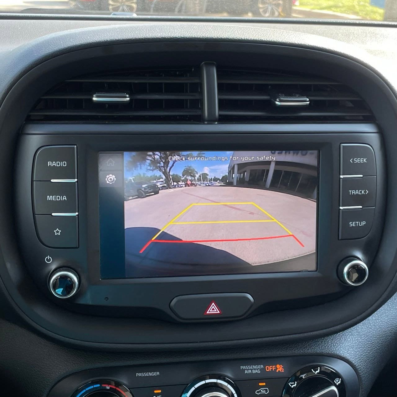 Used 2024 Kia Soul LX w/ Option Group 015 FWD image 17