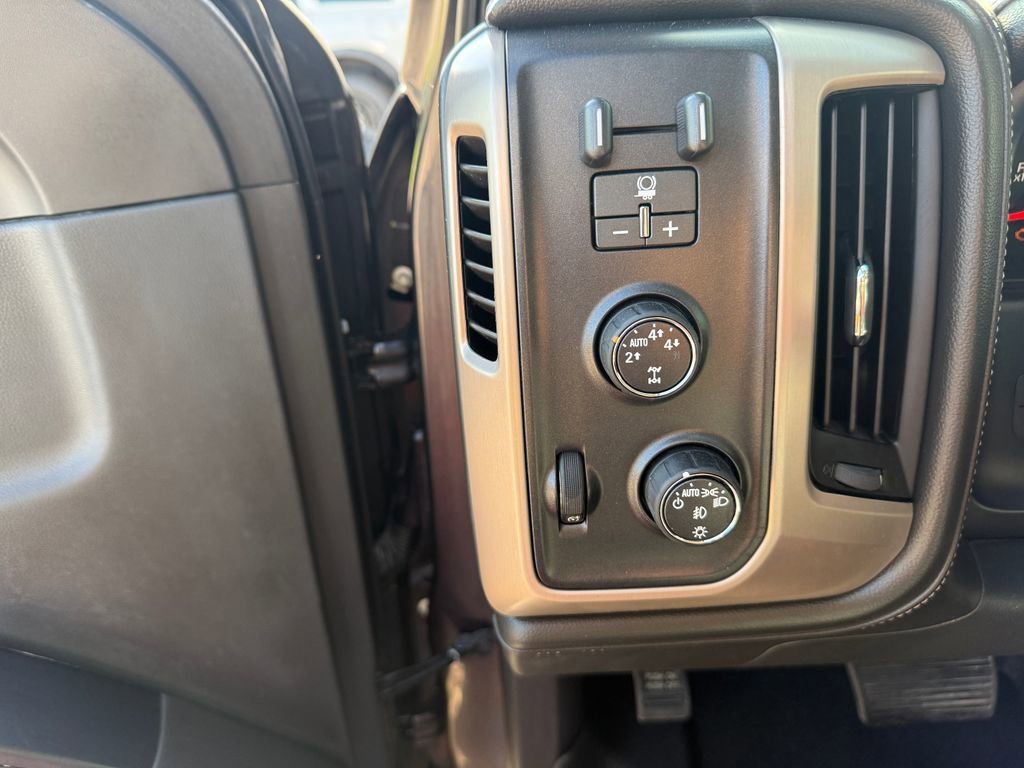 Used 2015 GMC Sierra 1500 Denali AWD/4WD image 19