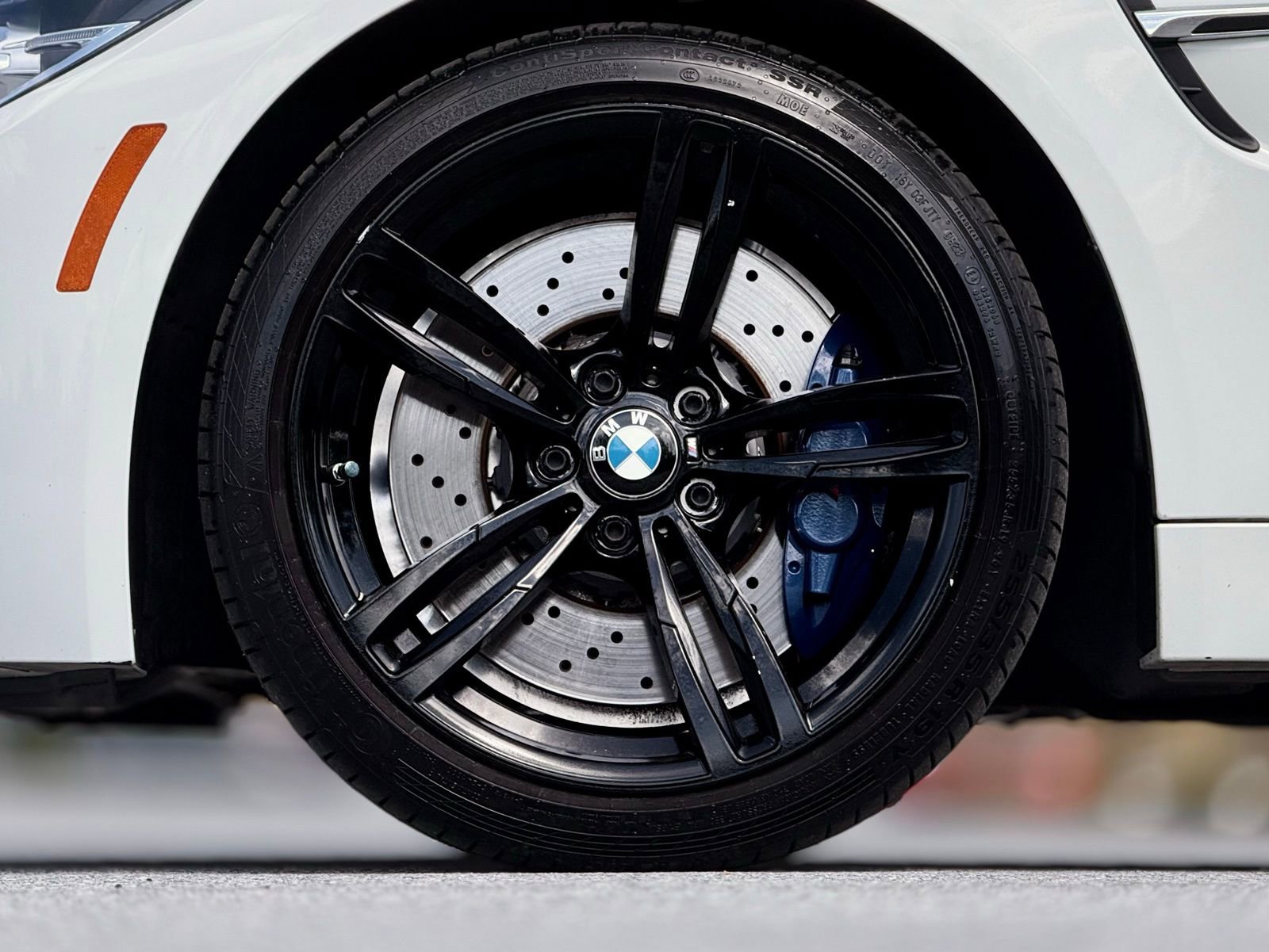 Used 2019 BMW M4 Convertible image 17