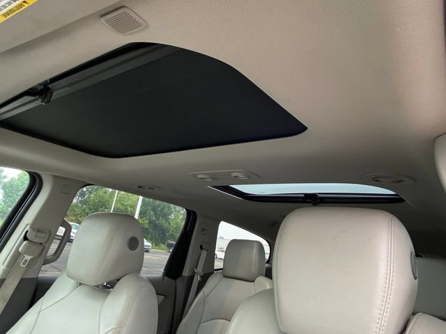 Used 2017 Chevrolet Traverse LT AWD/4WD image 13