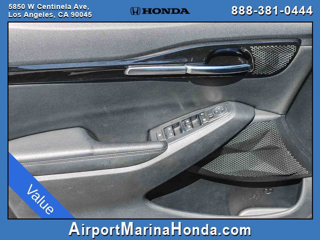 Used 2021 Kia Seltos S FWD image 15