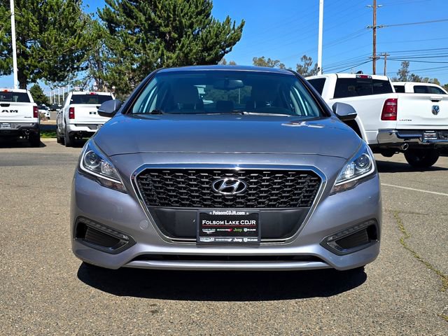 Used 2016 Hyundai Sonata SE FWD image 2