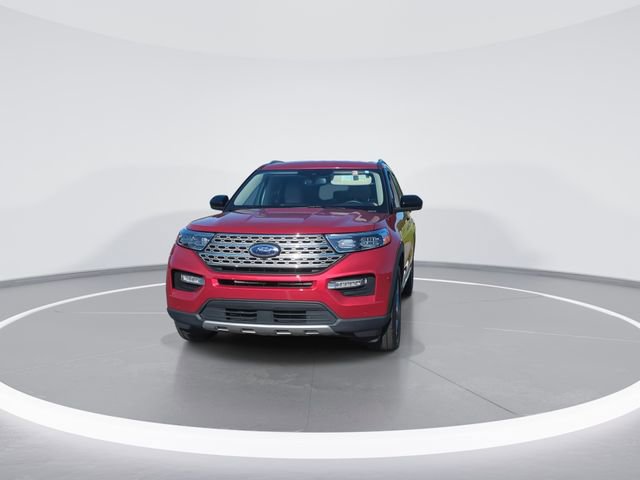 Used 2023 Ford Explorer Limited AWD/4WD image 3