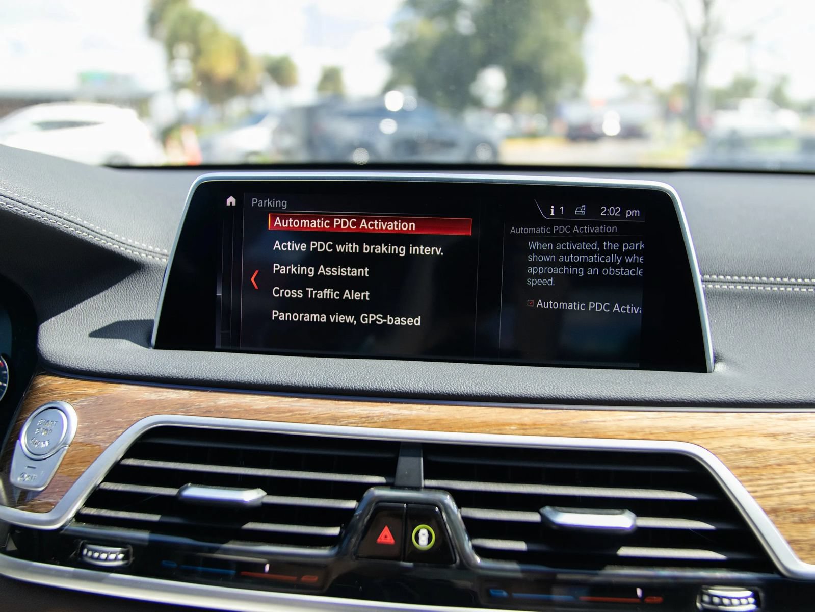 Used 2019 BMW 750i w/ M Sport Package RWD image 38