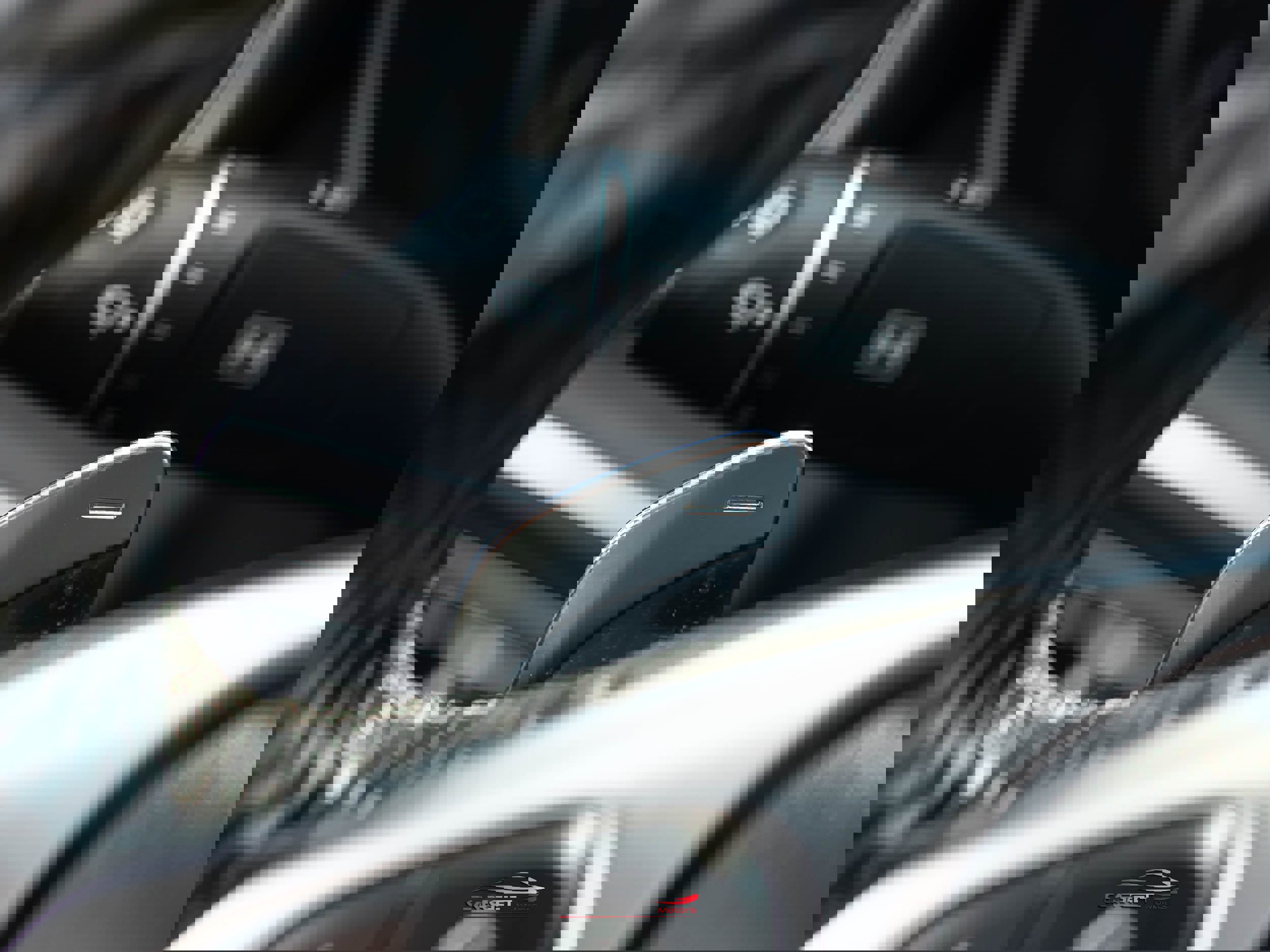 Used 2015 Mercedes-Benz C 400 4MATIC image 28