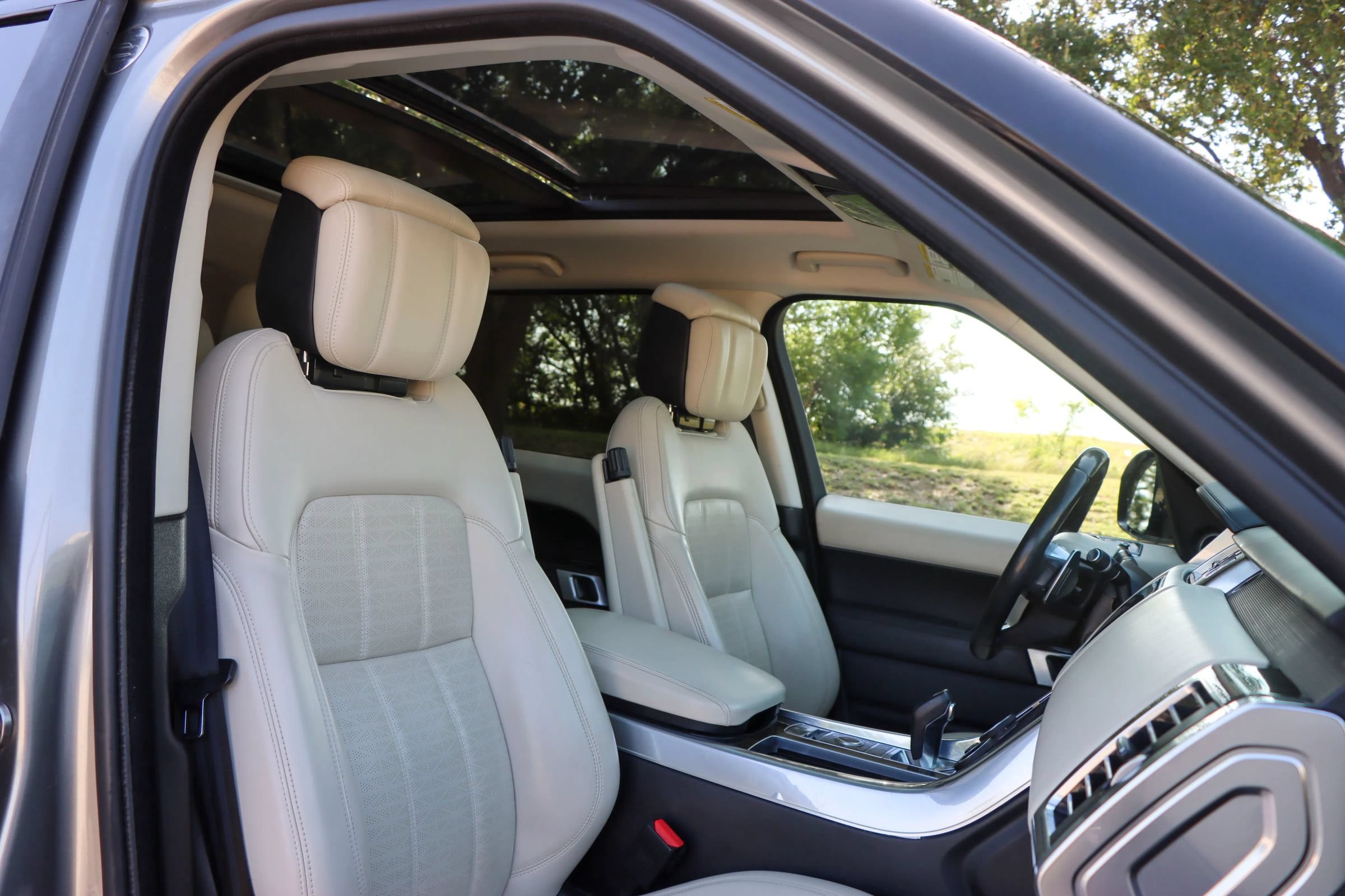 Used 2018 Land Rover Range Rover Sport HSE Dynamic AWD/4WD image 18
