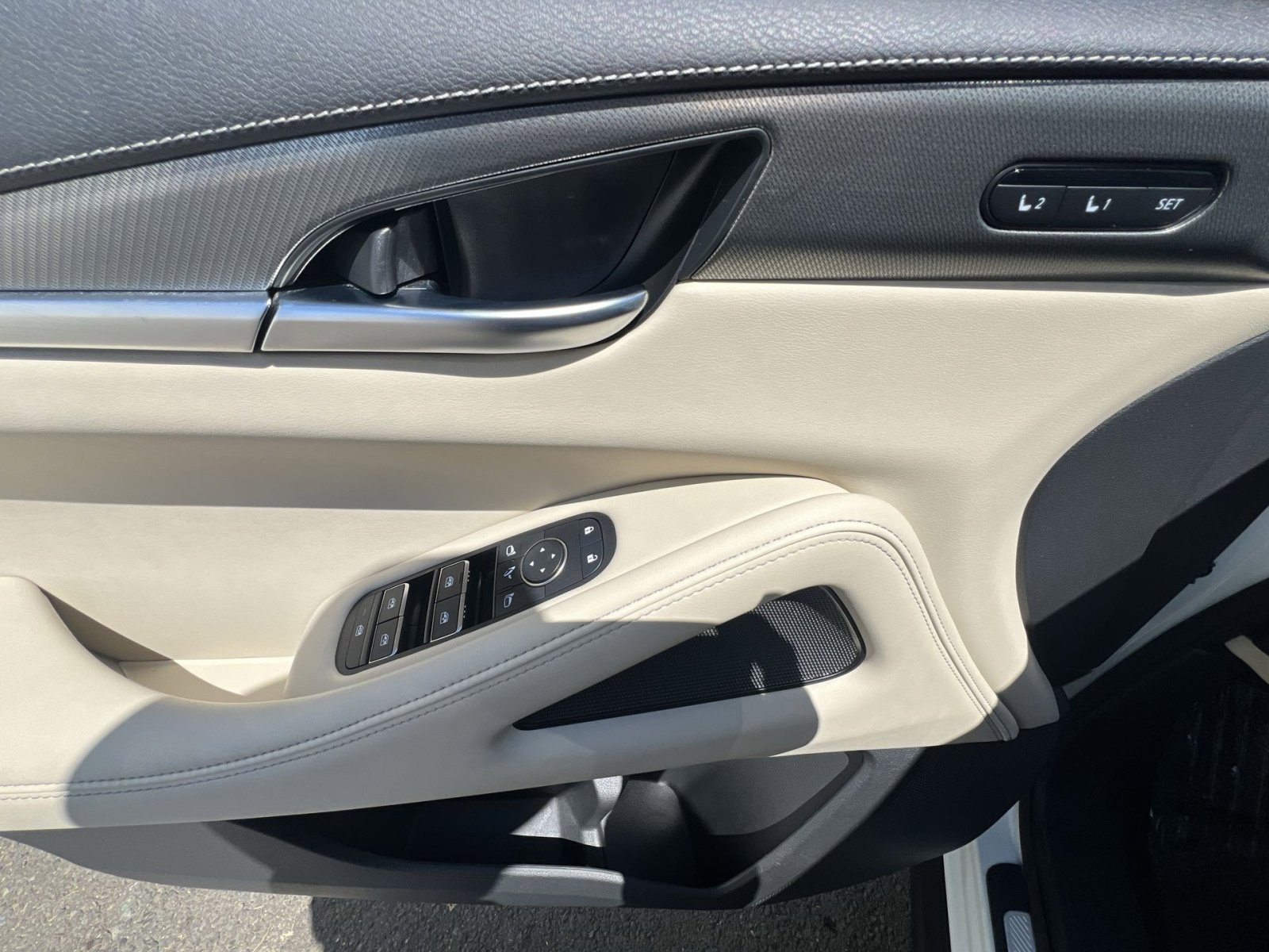 Used 2023 INFINITI QX60 Luxe w/ Cargo Package image 15