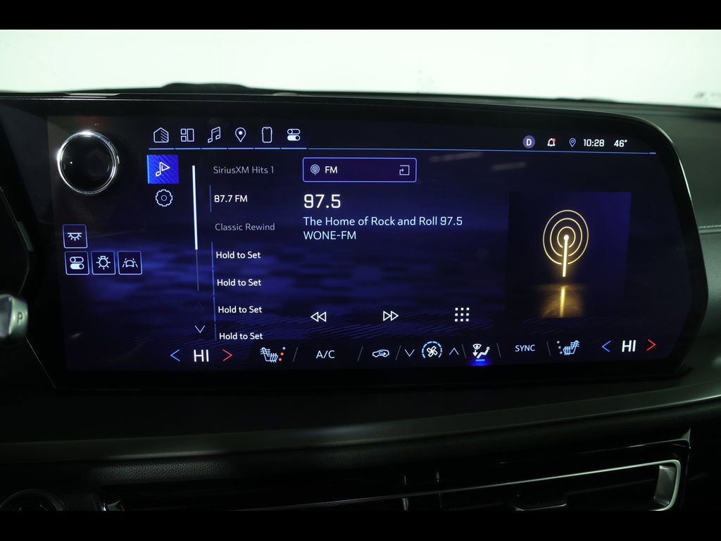 Used 2024 Chevrolet Traverse LT w/ Enhanced Driving Package image 26