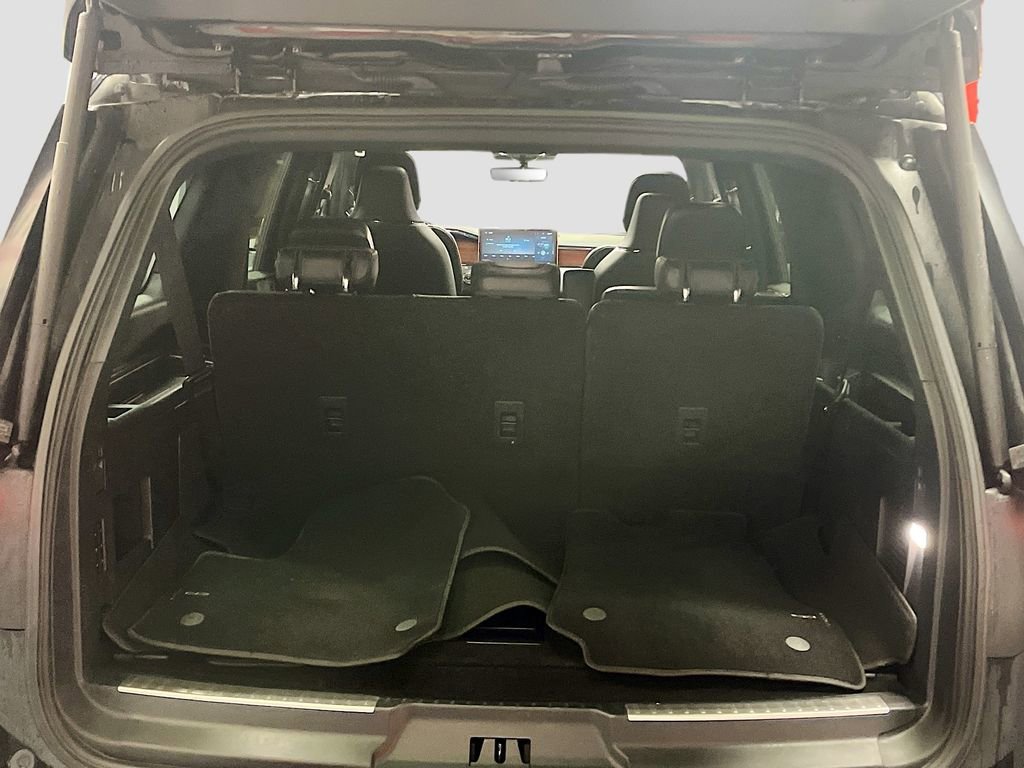 Used 2023 Lincoln Navigator L Reserve AWD/4WD image 28