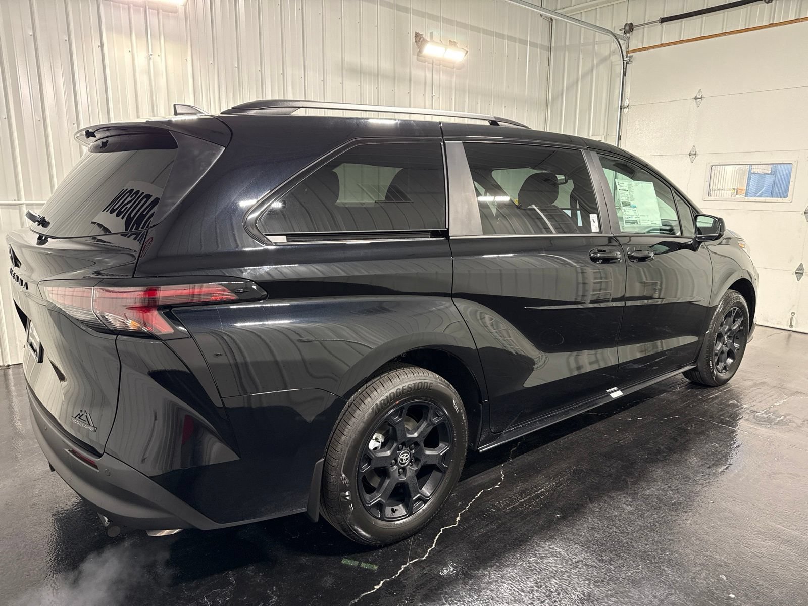 New 2026 Toyota Sienna XLE Woodland Edition AWD/4WD image 3