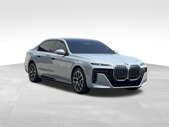 Used 2024 BMW i7 xDrive60 AWD/4WD image 11