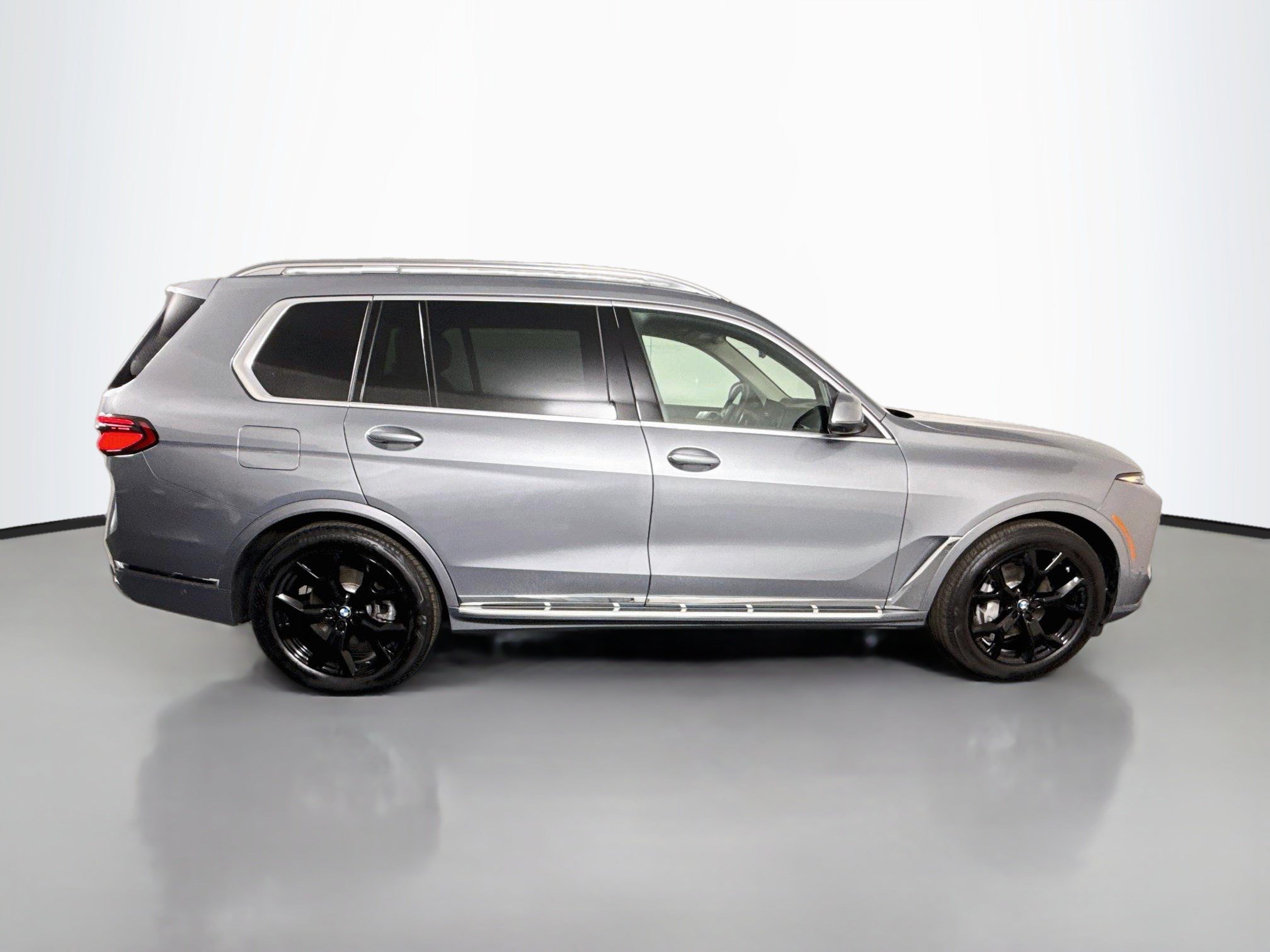Used 2026 BMW X7 xDrive40i AWD/4WD image 11