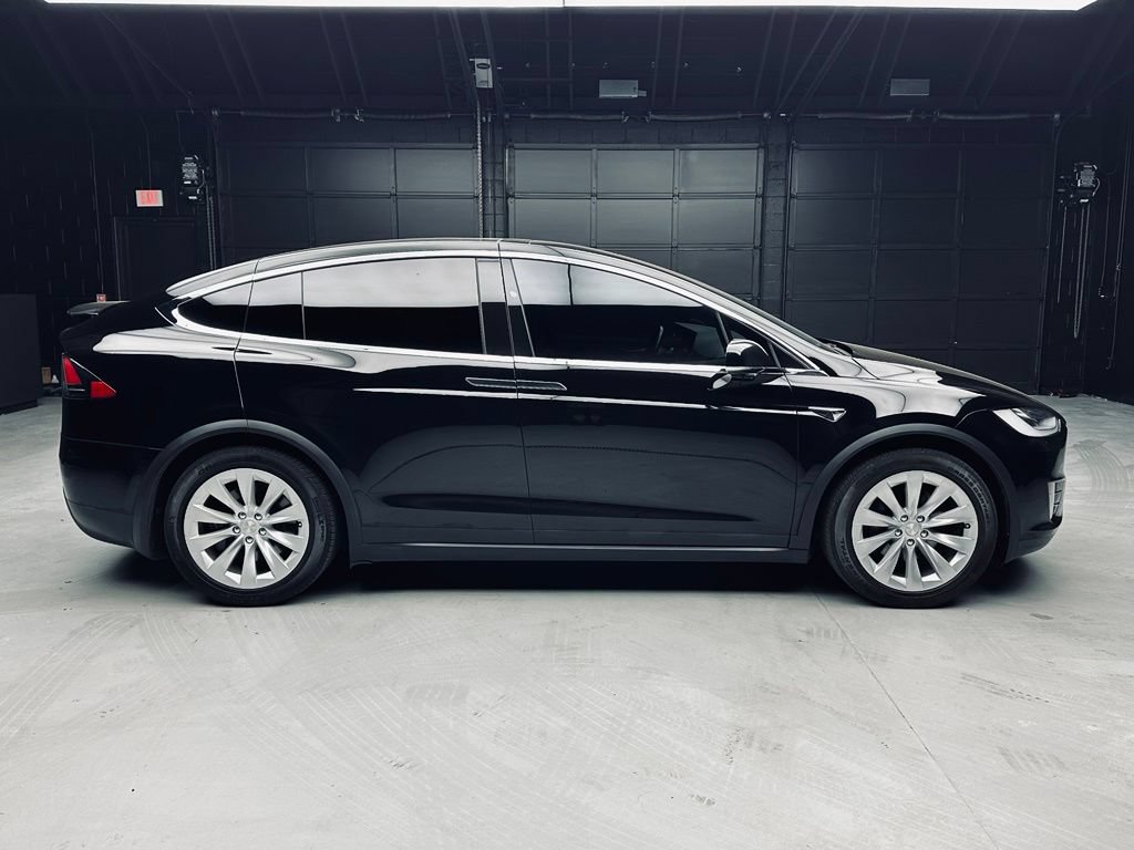 Used 2021 Tesla Model X Long Range AWD/4WD image 7