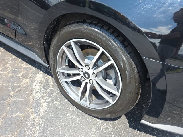 Used 2016 Ford Mustang Premium RWD image 29