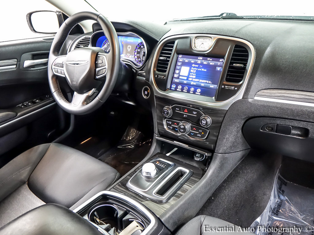 Used 2021 Chrysler 300 Touring w/ Sport Appearance Package AWD/4WD image 23