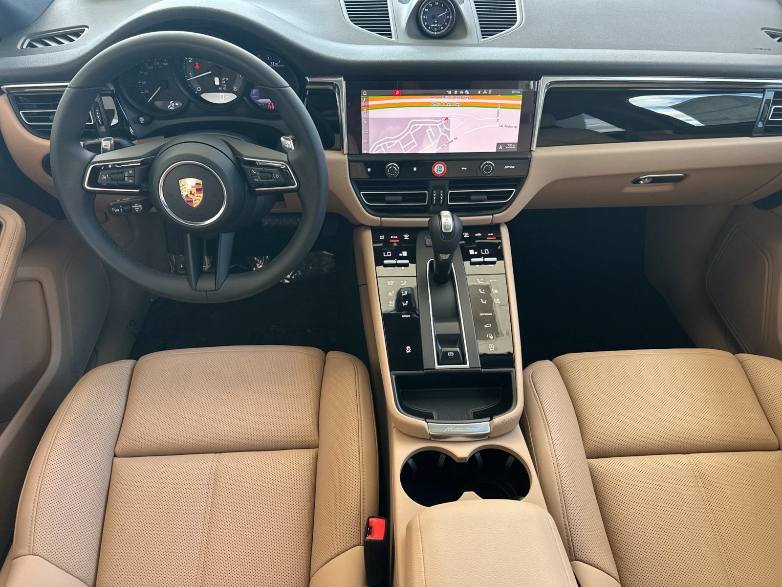 New 2026 Porsche Macan AWD/4WD image 6