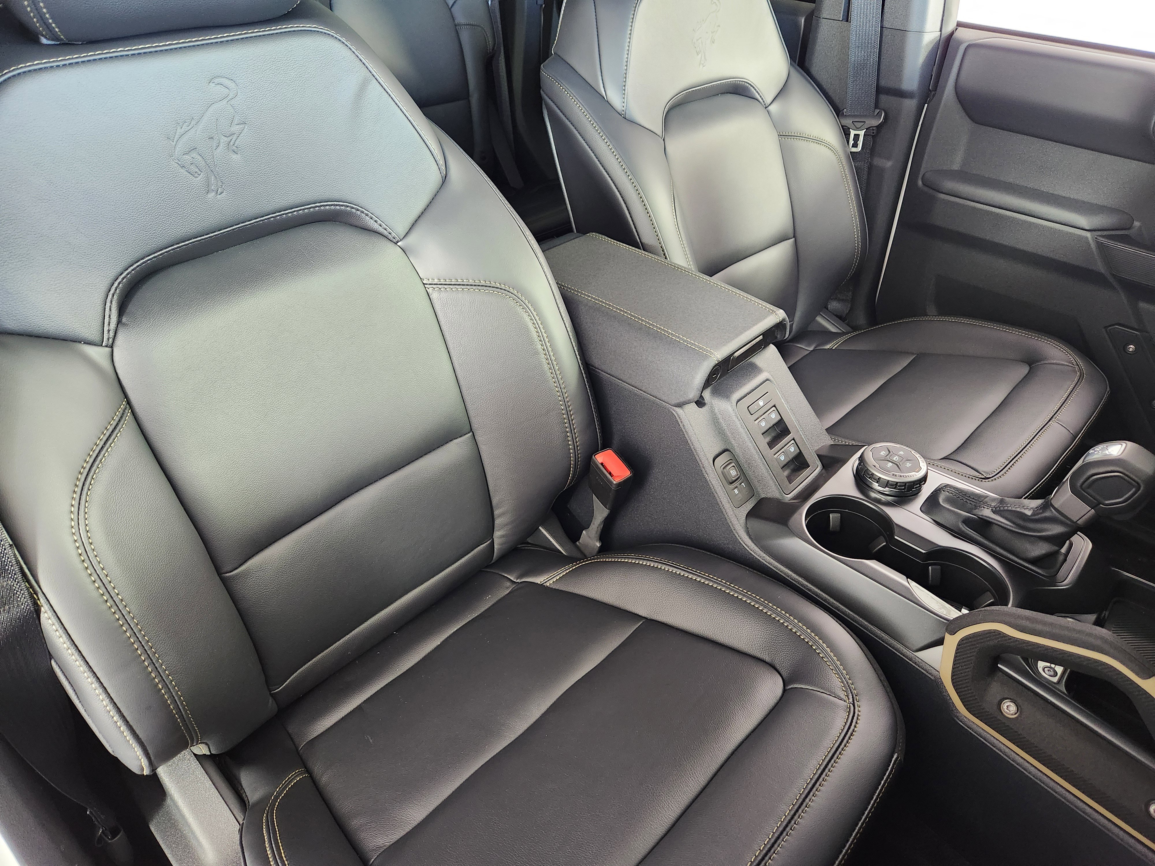 New 2025 Ford Bronco Badlands image 10