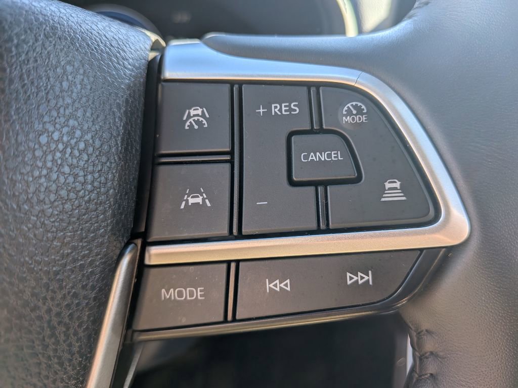 Certified 2024 Toyota Grand Highlander XLE image 16