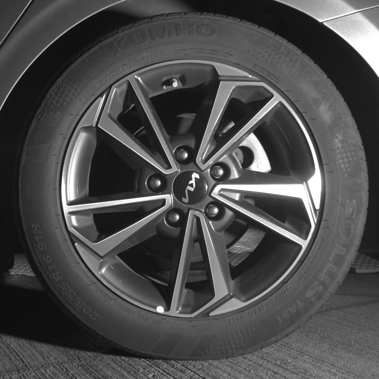 Used 2024 Kia Forte LXS image 19