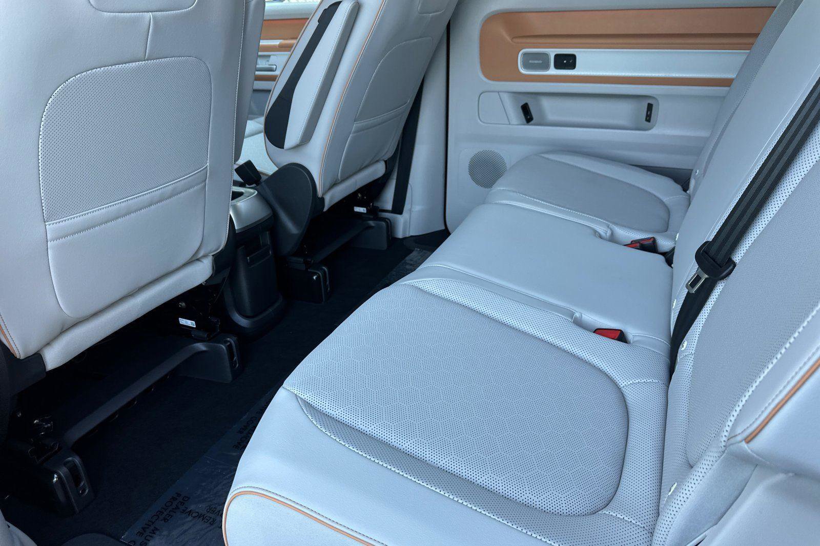 New 2025 Volkswagen ID. Buzz Pro S Plus image 11