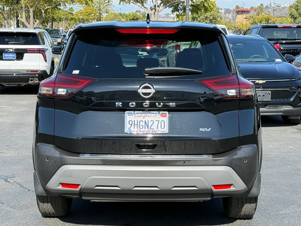 Used 2023 Nissan Rogue SV FWD image 8