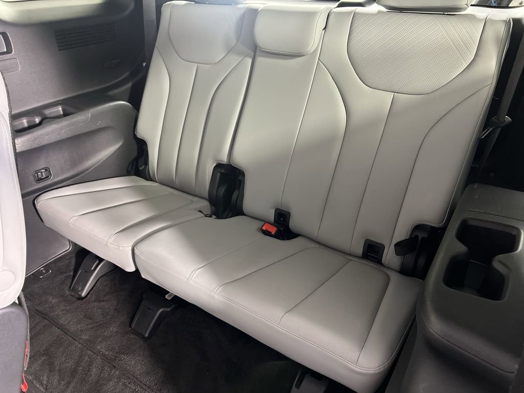 Used 2025 Hyundai Palisade SEL AWD/4WD image 22