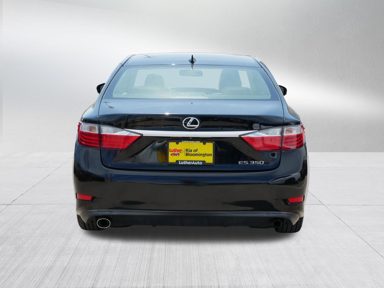 Used 2015 Lexus ES 350 w/ Premium Package FWD image 6