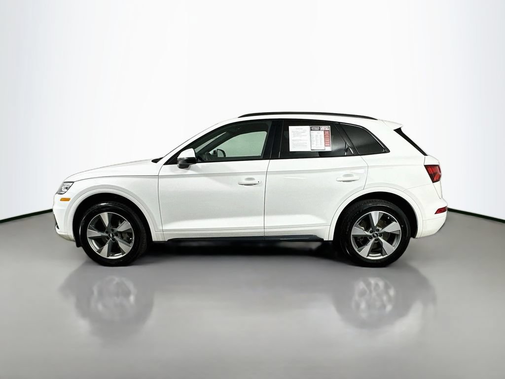 Used 2020 Audi Q5 2.0T Premium w/ Titanium Sport Package AWD/4WD image 5