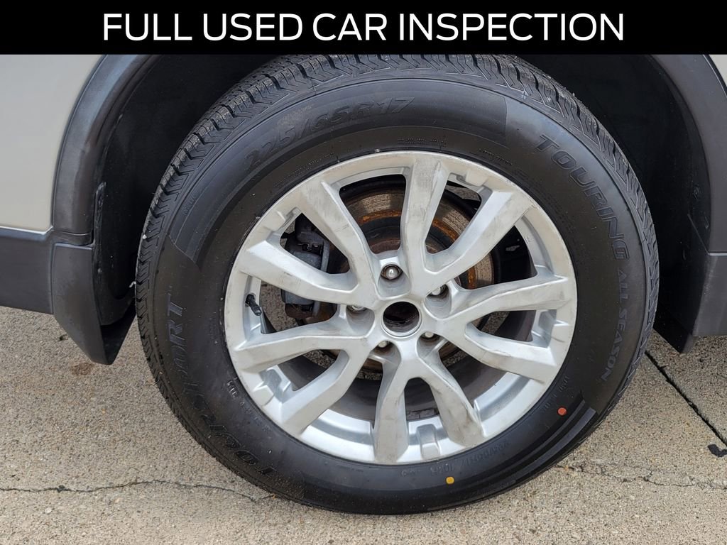 Used 2017 Nissan Rogue SV image 6