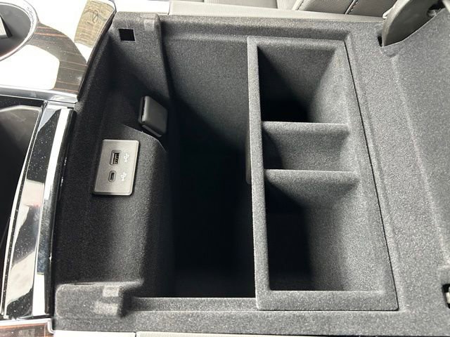 New 2026 Cadillac Escalade Luxury w/ Touring Package image 60